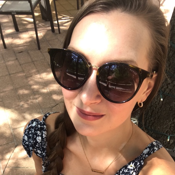 Meet your Posher, Elizabeth - Picture 8 of 12